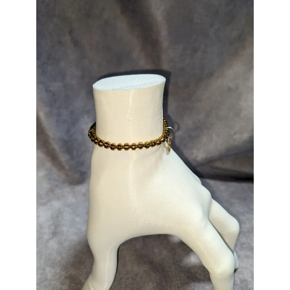Chavez For Charity Gold Stretch Shamrock Bracelet - Picture 3 of 6